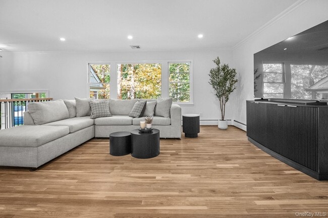 Photo - 341 Millwood Rd