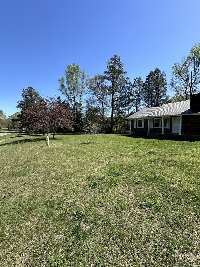 900 Wolf Creek Road S. Rental House Rental in Pell City, AL