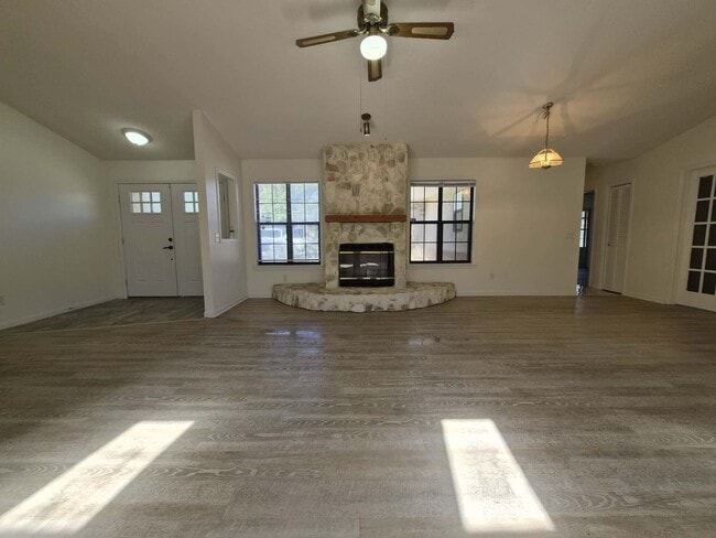 Photo - 57 Shores Blvd