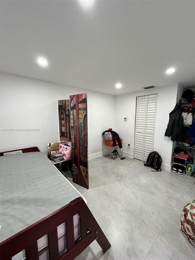 Photo - 1102 NW 103rd St Unit 3