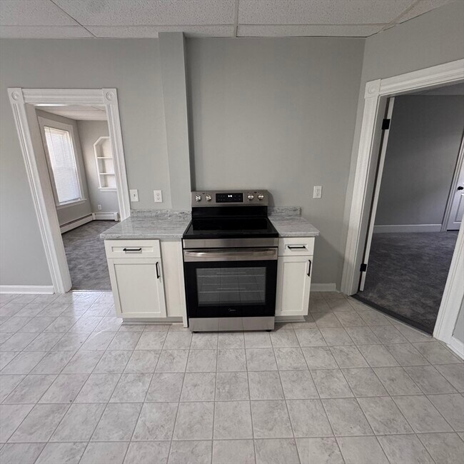 Photo - 77 Oak St Unit 3