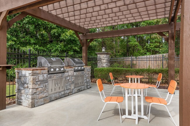 C203310_GRILLING_AREA