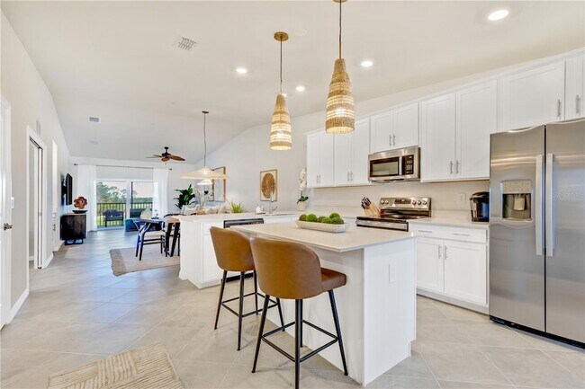 17440 Opal Sand Dr Unidad 202