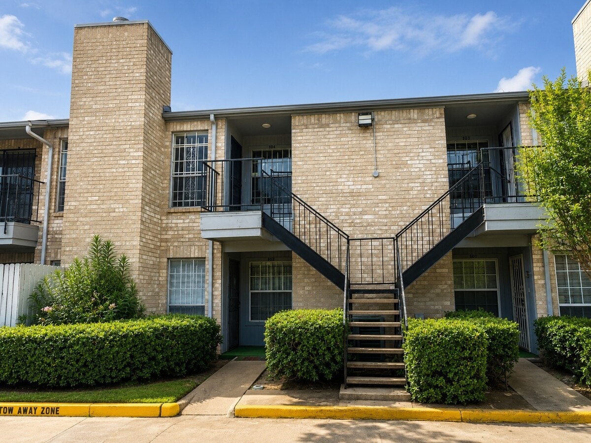 Photo - 6500 Sands Point Dr Unit 202