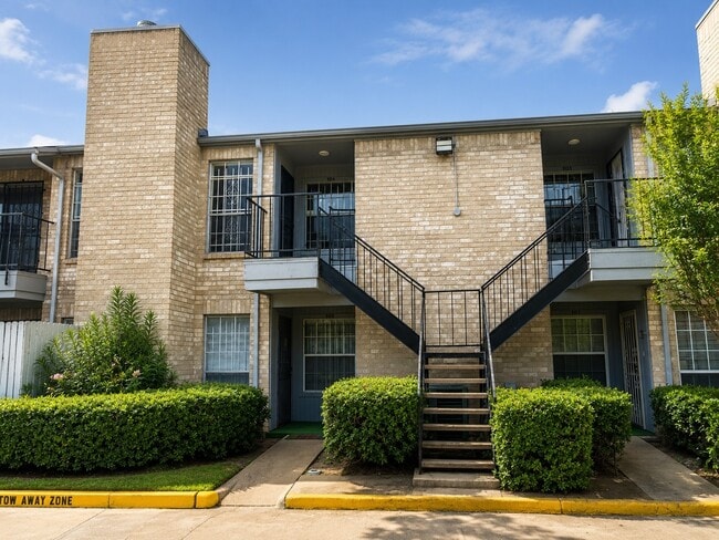 Photo - 6500 Sands Point Dr Unit 202