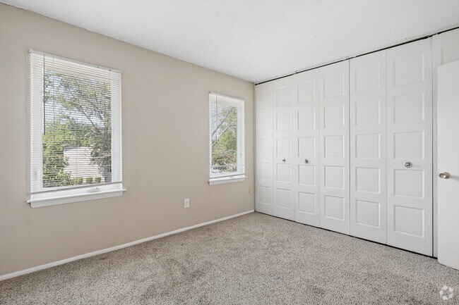 2BR, 2BA - 1,184SF - Bedroom