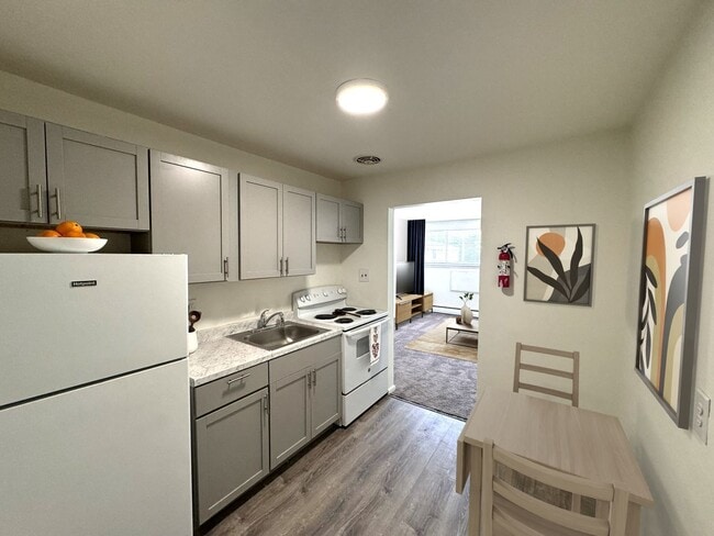 Garrett House Apartments