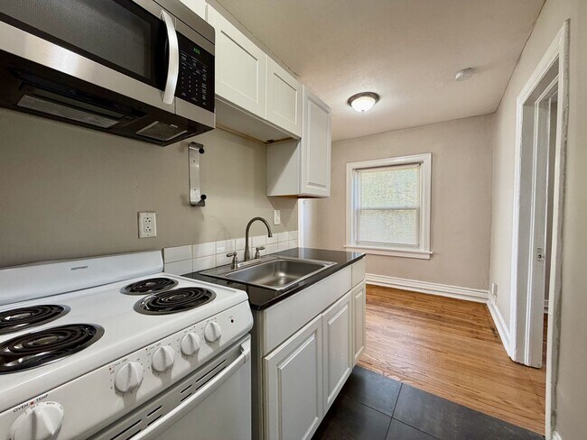 Photo - The Nelle Unidad 3734-105