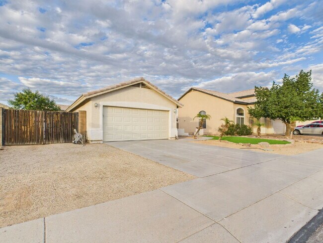 Photo - Charming Butler Place Home with a Swimming Pool