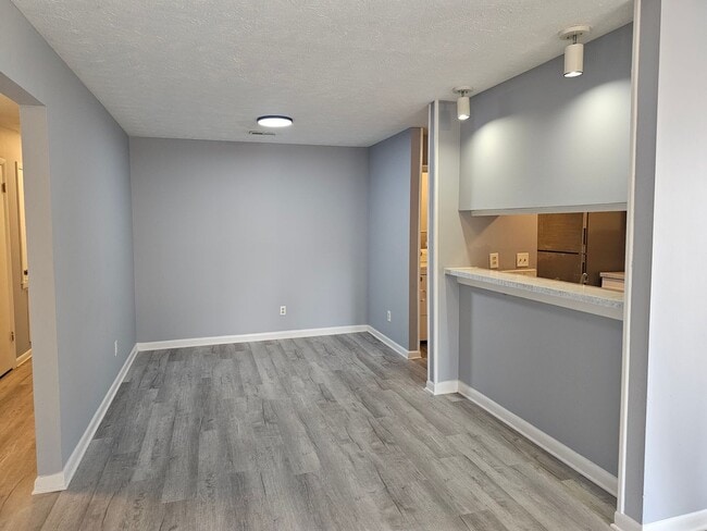 Photo - 672 Bartons Landing Pl