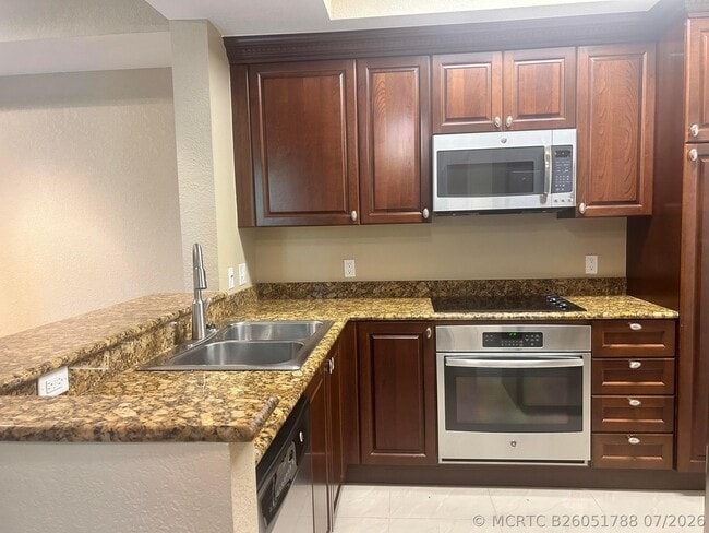 1660 Renaissance Commons Blvd Unit 2111