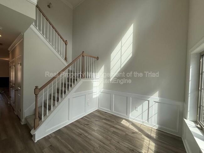 Photo - 3833 Thistleberry Rd