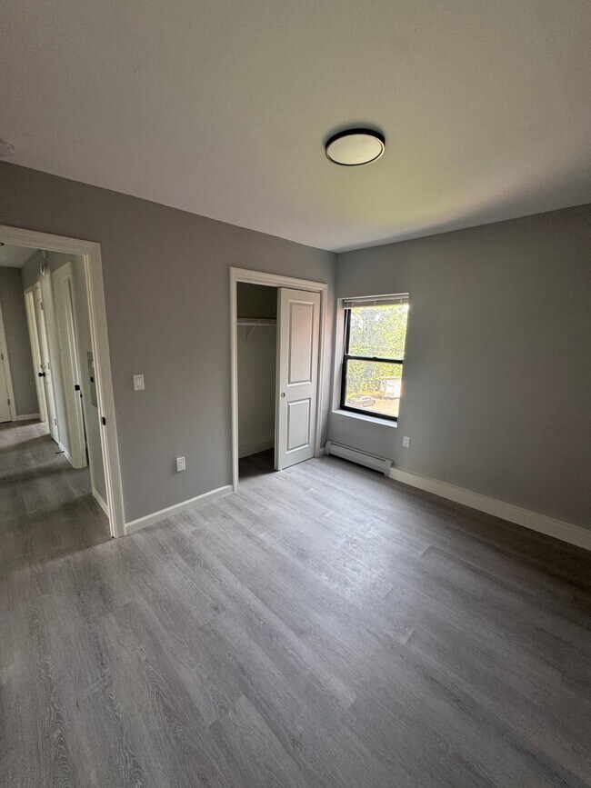 Photo - 180 Earle St Unit C2