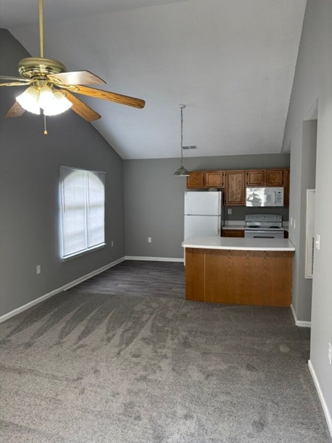 Photo - 1751-1753 HARVELL ST. Unit 1753