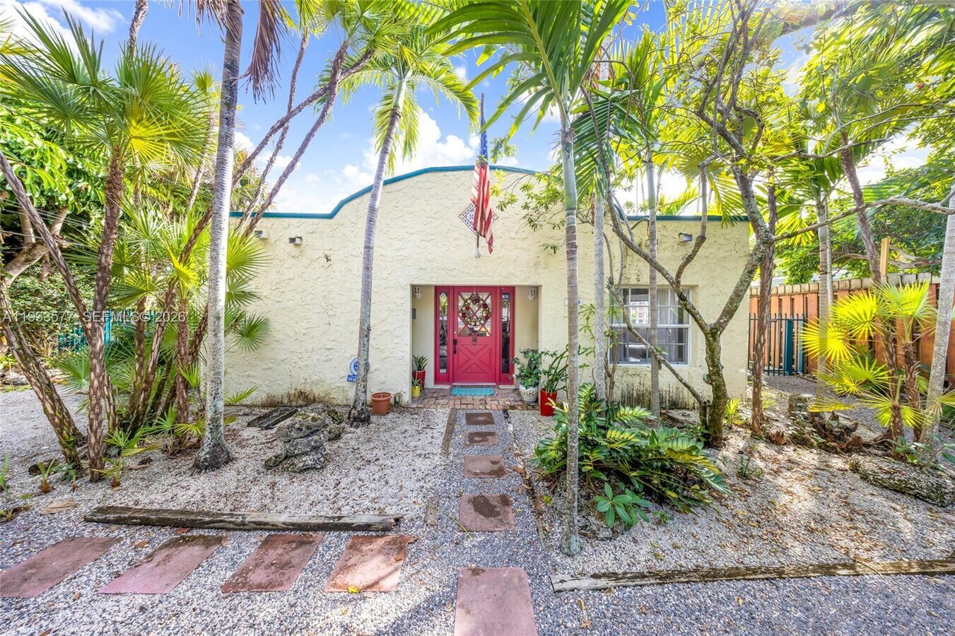Photo - 1840 Tigertail Ave