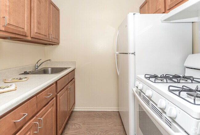 1HAB, 1BA - Estudio 430 ft² - Labelle Towers Co-op