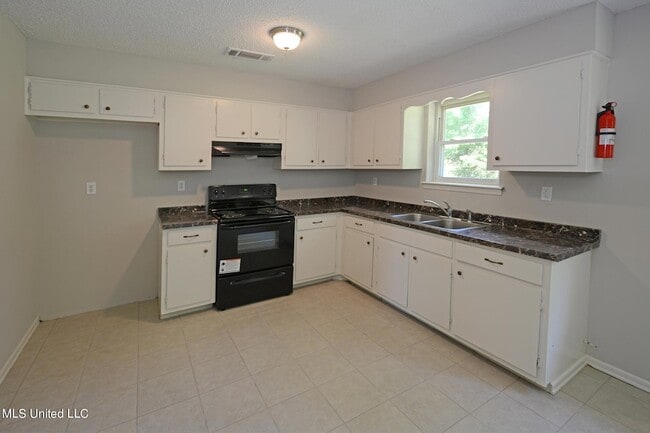Photo - 5108 Gray Dr