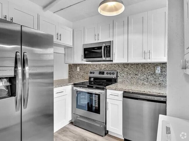 Building Photo - 3791 NW 78th Ave Rental