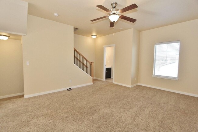Photo - Immaculate Townhouse w/2 Car-Garage
