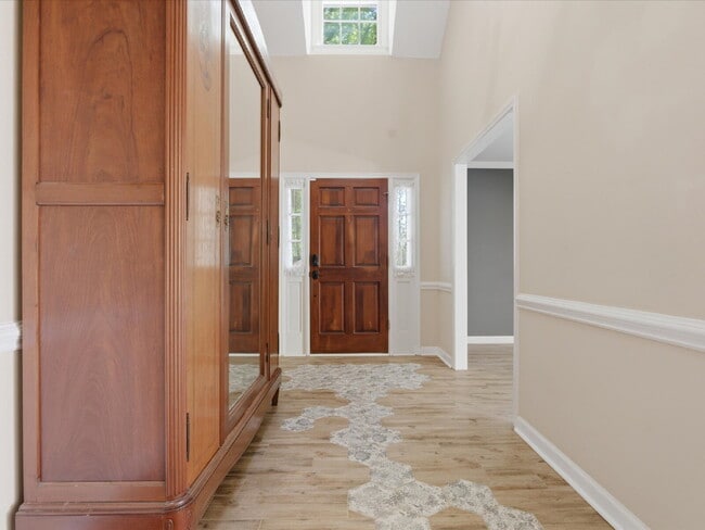 Photo - 9437 Fairmead Dr