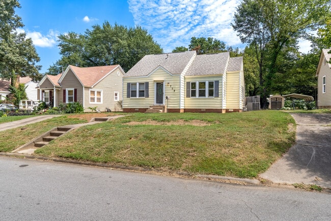 Building Photo - 714 N 39th St