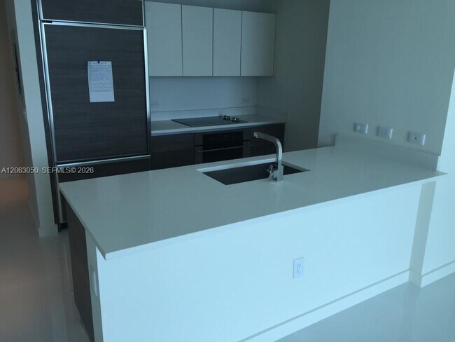 Building Photo - 1100 S Miami Ave Unit 3902