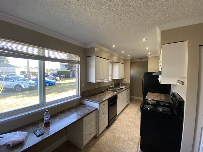 Photo - 45185-45185 Wolfe Rd