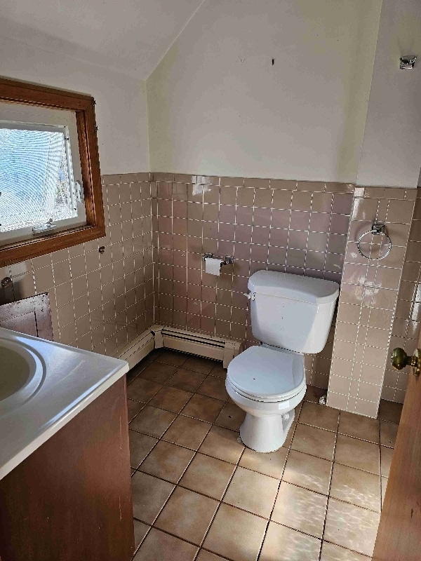 Photo - 9 Lanes Ave Unidad 2