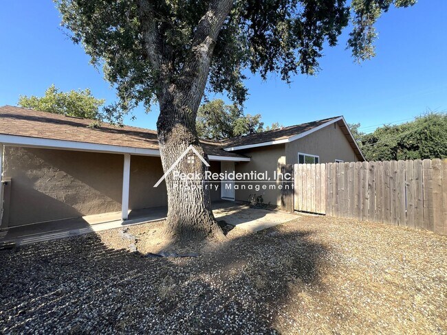 Photo - Updated Citrus Heights 3bd/1.5ba Duplex