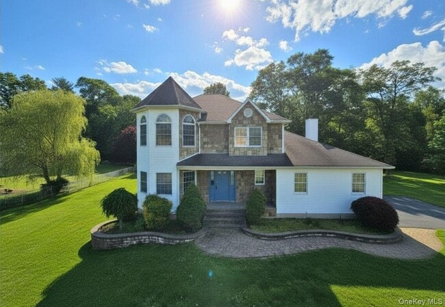 Building Photo - 27 Red Schoolhouse Rd
