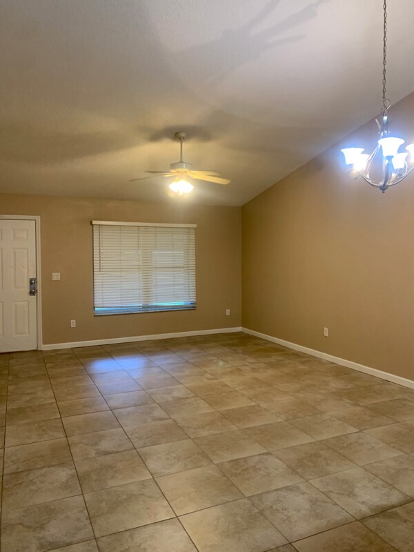 Photo - 10 Emerald Ln