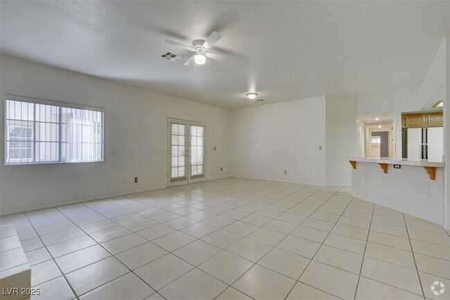 Building Photo - 8301 Boseck Dr Unit 135 Rental