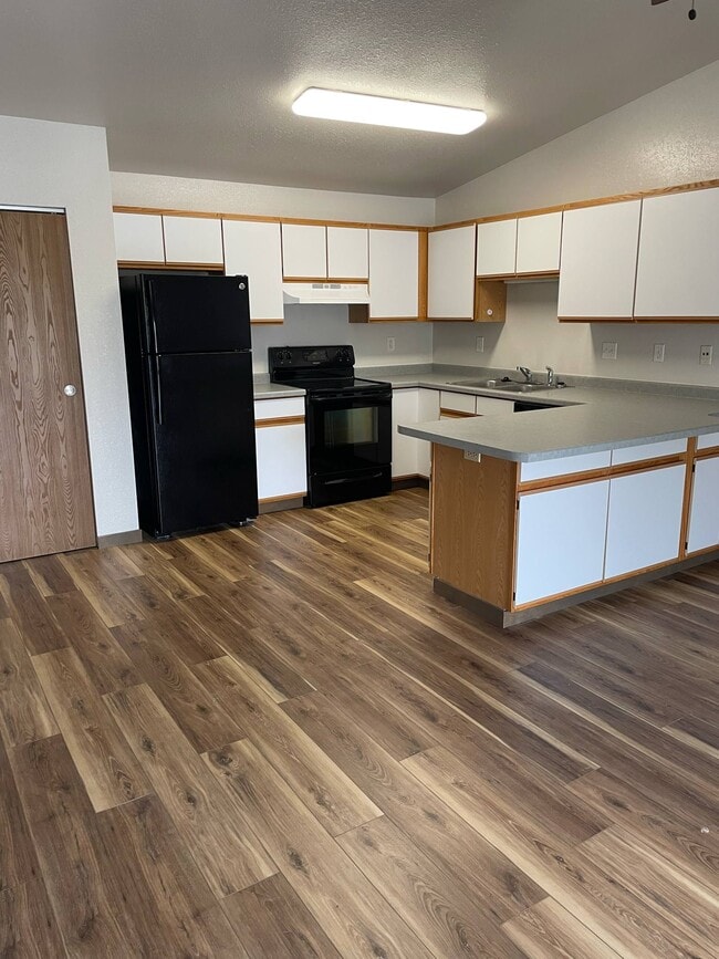 Building Photo - 2855 Glen Creek Pl Unit 9 Rental