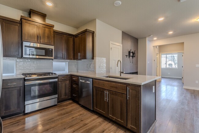 Photo - 6280 SE Genrosa St