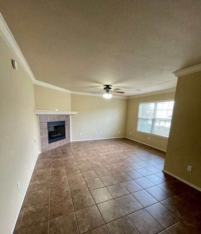 Photo - RENT READY 4/16!  3 Bed 2.5 Bath 2 Story T...