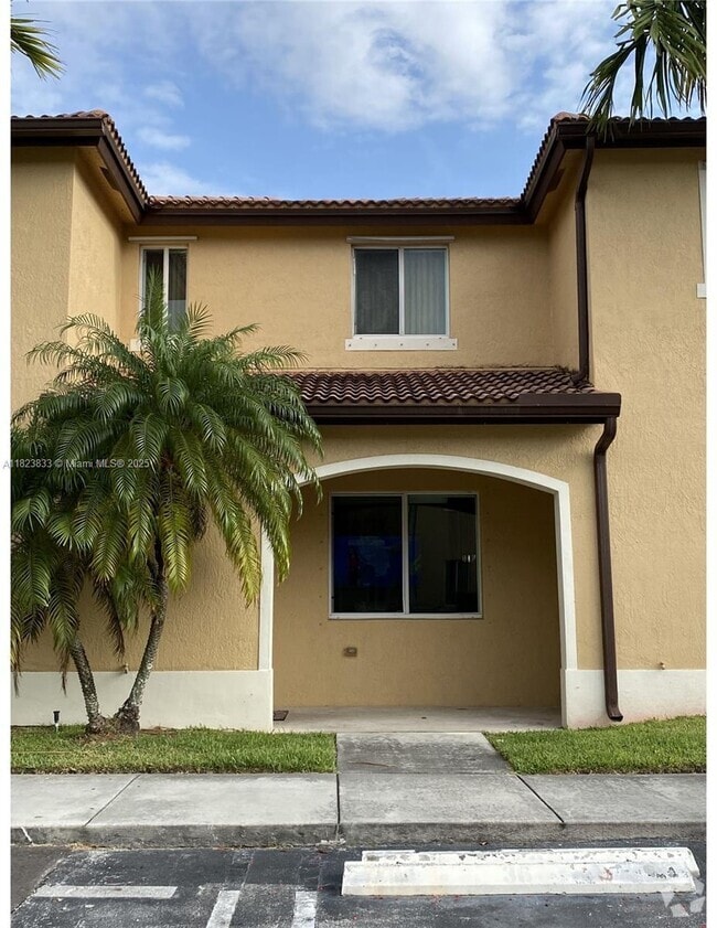 Building Photo - 12010 SW 268th St Rental