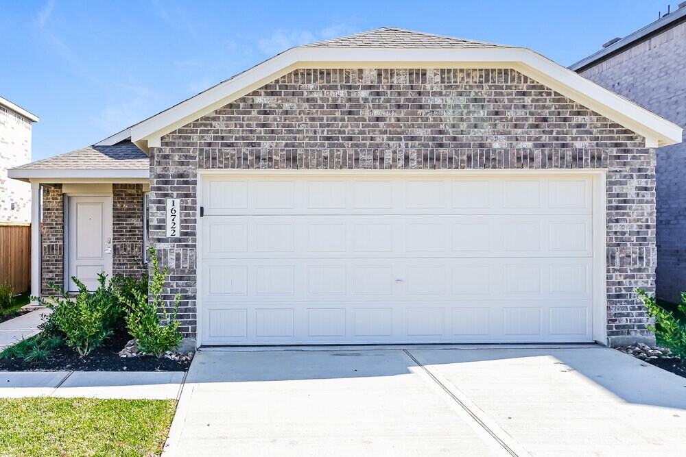 Photo - 16722 Old Wagon Wy