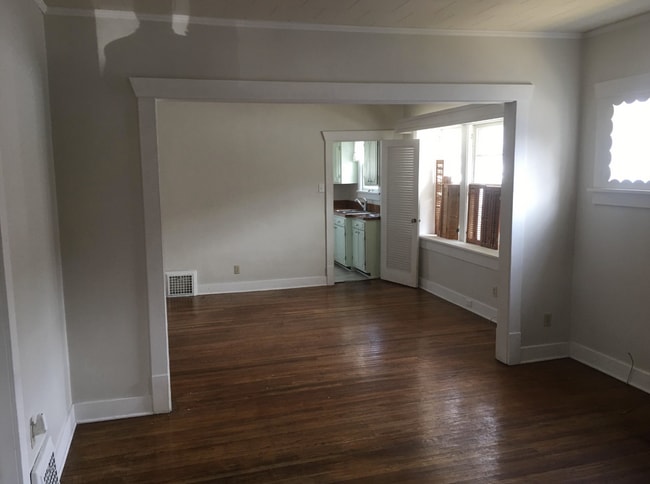 Photo - 741 W Vine St