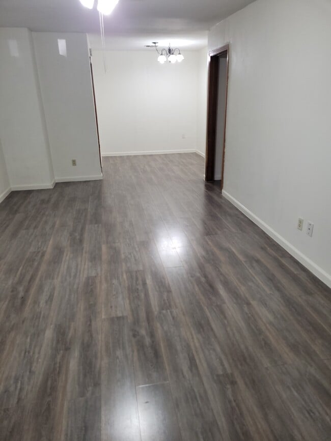 Photo - 1705 Harding St