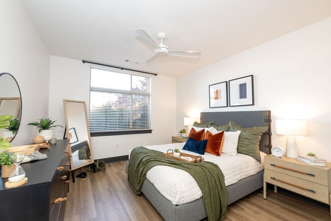The Mint 425 apartments — community photo