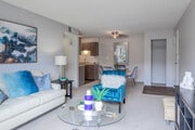 2BR, 1BA - 840SF