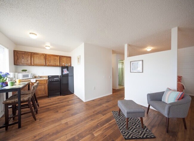 Building Photo - Casa de Caro Apartments