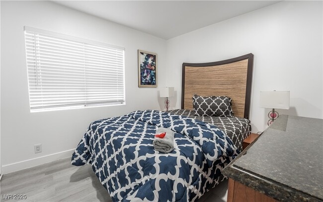 Building Photo - 2364 Belvedere Dr