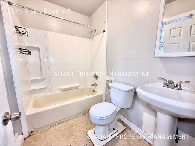 Photo - 3176 River Rd Unit A