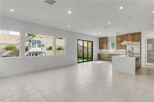 Photo - 19292 Merryweather Dr House