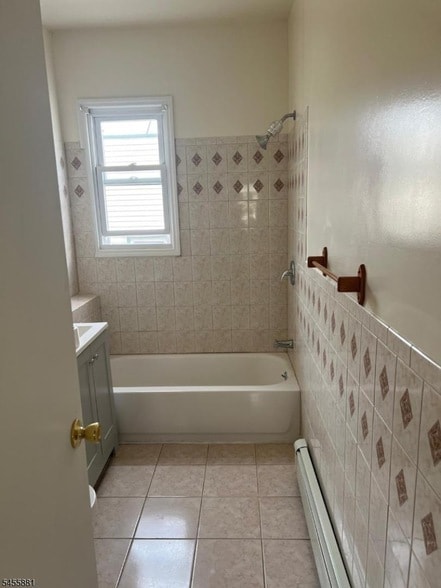 333 E 22nd St Unidad 3