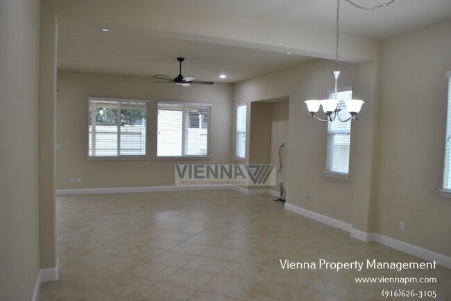Photo - 2101 Harpford Dr