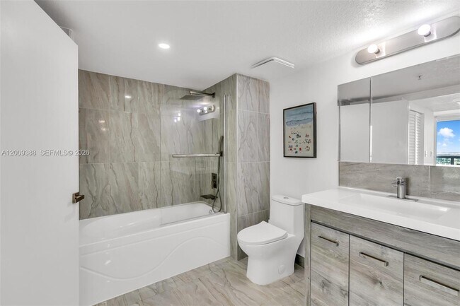 Photo - 1800 N Bayshore Dr Unidad 4208
