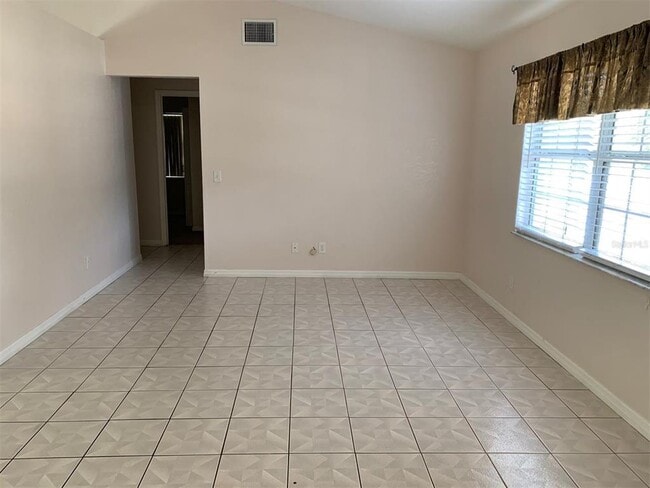 Photo - 1427 Hayworth Rd