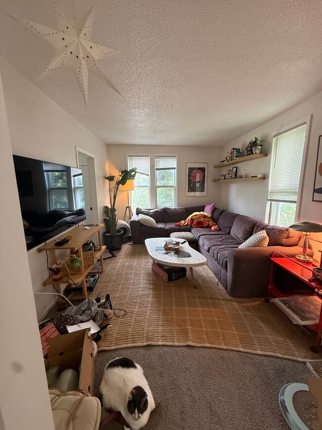 Photo - 1716 Tyler St NE